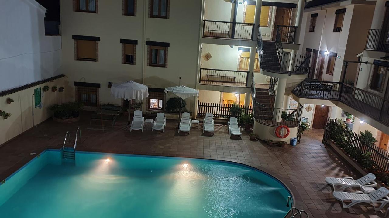 Apartamentos Valle Del Guadalquivir Арройо-Фріо Екстер'єр фото